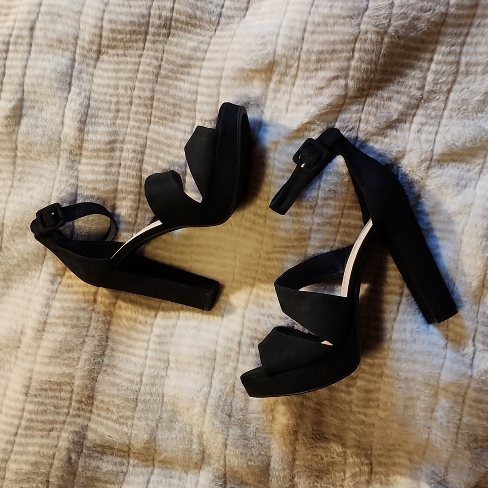 Open toe black heels